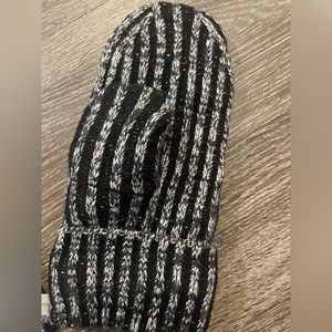 Lululemon XS/S Mittens